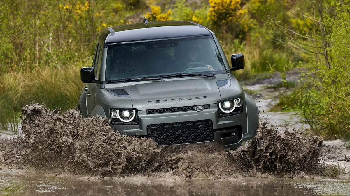 Land Rover Defender Pulse Όλα όσα γνωρίζουμε για το baby Land Rover Defender - Music Pulse